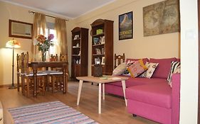 Romantic Apartment With Free Parking